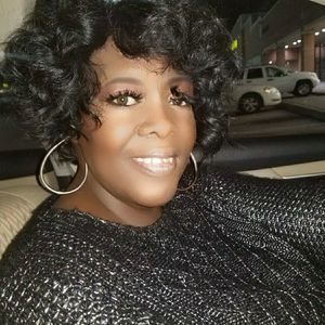 Meet your Posher, Phyllis